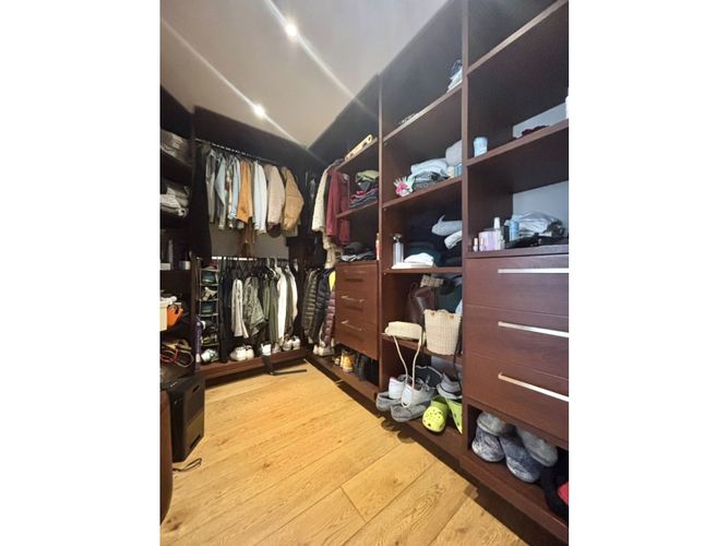 Apartamento de 3 alcobas en venta en Chicó Alto, Bogotá, 180 m² · foto 14 de 24