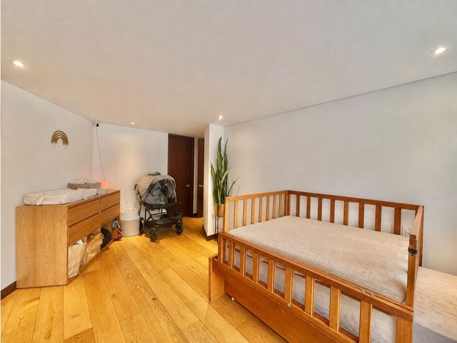 Apartamento de 3 alcobas en venta en Chicó Alto, Bogotá, 180 m² · foto 17 de 24