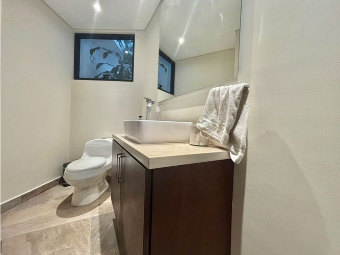 Apartamento de 3 alcobas en venta en Chicó Alto, Bogotá, 180 m² · foto 20 de 24