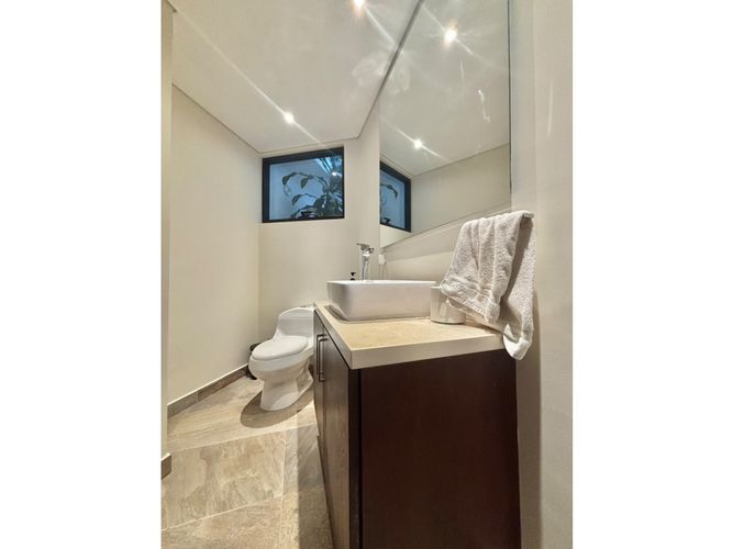 Apartamento de 3 alcobas en venta en Chicó Alto, Bogotá, 180 m² · foto 22 de 24