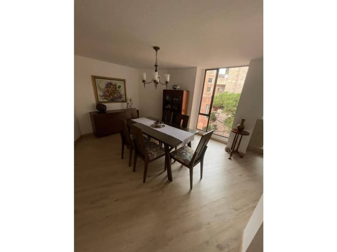 Apartamento de 3 alcobas en venta en Los Rosales, Bogotá, 167 m² · foto 9 de 22