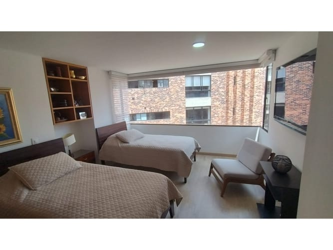 Apartamento de 3 alcobas en venta en Los Rosales, Bogotá, 167 m² · foto 20 de 22