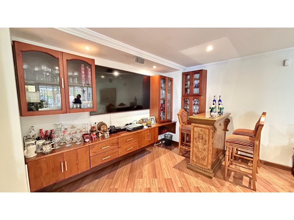Casa en venta en Cedritos, Bogotá · foto 3 de 24