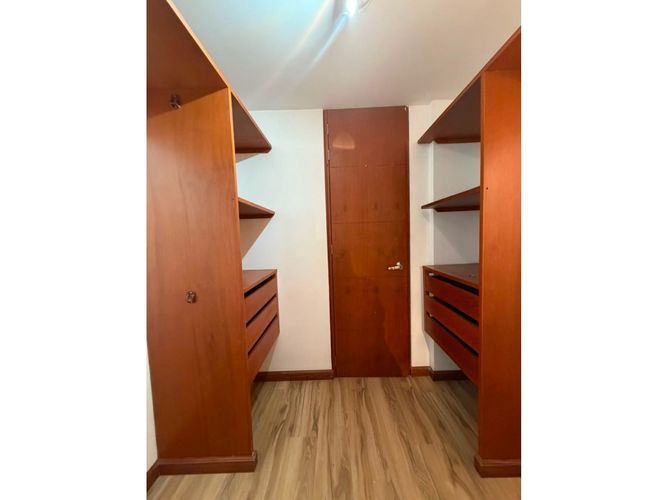 Apartamento de 1 alcoba en venta en Bella Suiza, Bogotá, 70 m² · foto 11 de 14