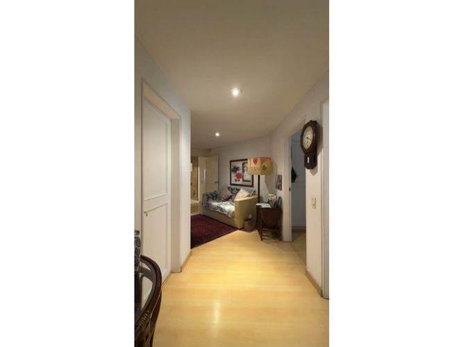 Apartamento de 3 alcobas en venta en Los Rosales, Bogotá, 209 m² · foto 16 de 24