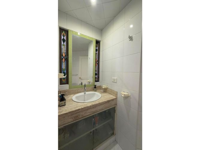 Apartamento de 3 alcobas en venta en Los Rosales, Bogotá, 209 m² · foto 17 de 24