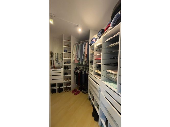 Apartamento de 3 alcobas en venta en Los Rosales, Bogotá, 209 m² · foto 20 de 24