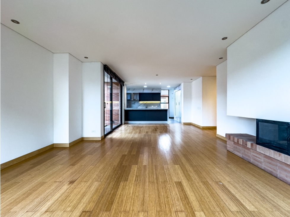 Apartamento en venta en El Virrey, Bogotá · foto 2 de 24