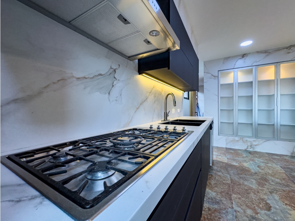 Apartamento en venta en El Virrey, Bogotá · foto 10 de 24