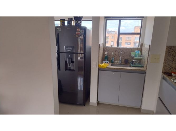 Apartaestudio en venta en Los Rosales, Bogotá, 73 m² · foto 9 de 16