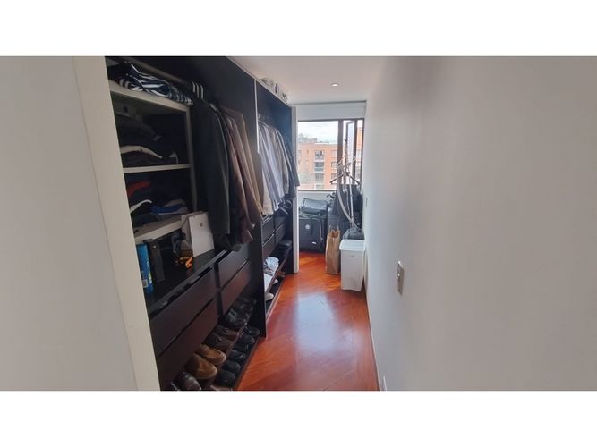 Apartaestudio en venta en Los Rosales, Bogotá, 73 m² · foto 13 de 16