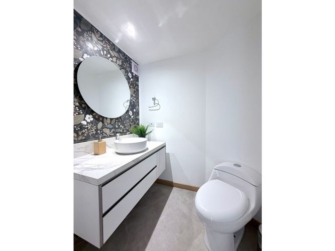 Apartamento de 3 alcobas en venta en Los Rosales, Bogotá, 160 m² · foto 6 de 24