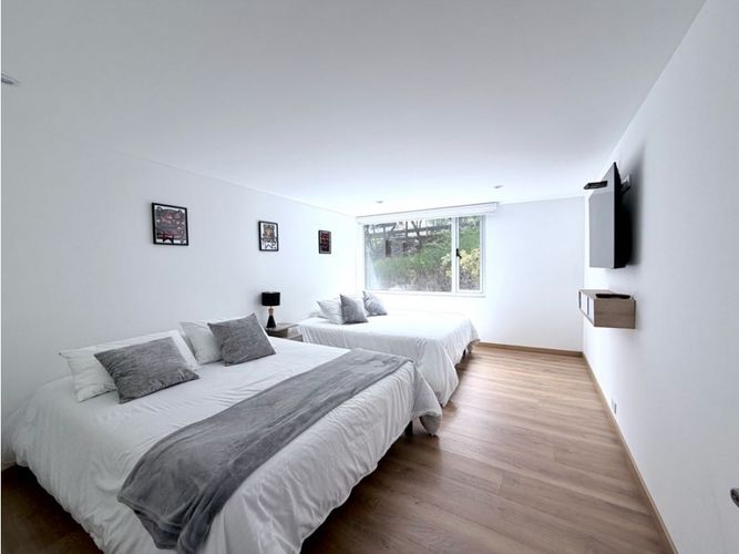Apartamento de 3 alcobas en venta en Los Rosales, Bogotá, 160 m² · foto 19 de 24