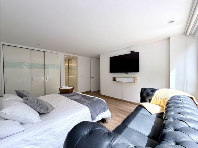 Apartamento de 3 alcobas en venta en Los Rosales, Bogotá, 160 m² · foto 21 de 24