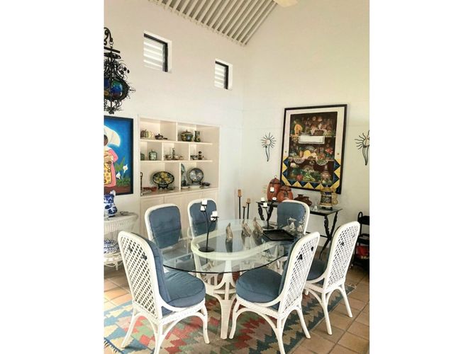 Casa de 4 alcobas en venta en Las Palmas, Ricaurte, 185 m² · foto 8 de 24