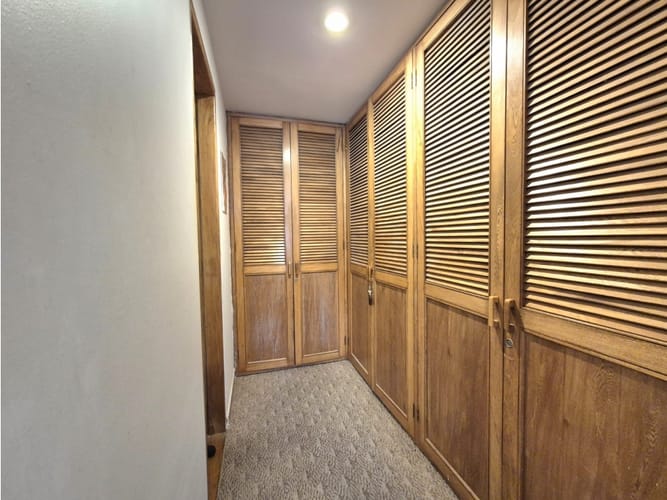 Apartamento de 3 alcobas en venta en Santa Barbara, Bogotá, 131 m² · foto 16 de 17