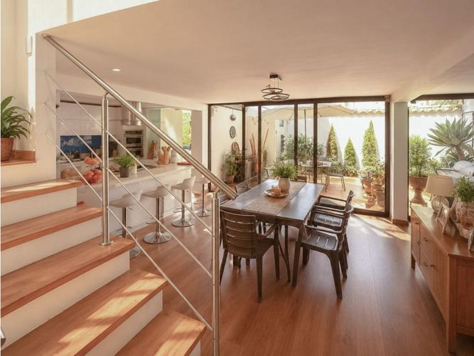 Casa de 3 alcobas en venta en Santa Ana, Bogotá, 350 m² · foto 2 de 24