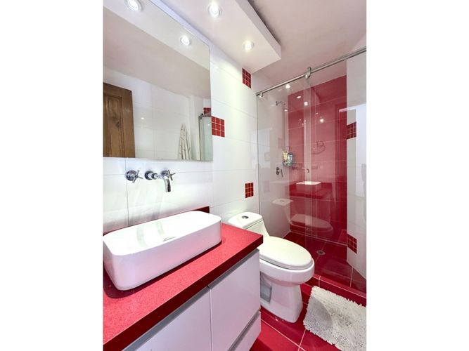 Apartamento de 3 alcobas en venta en Santa Barbara Occidental, Bogotá, 189 m² · foto 20 de 23
