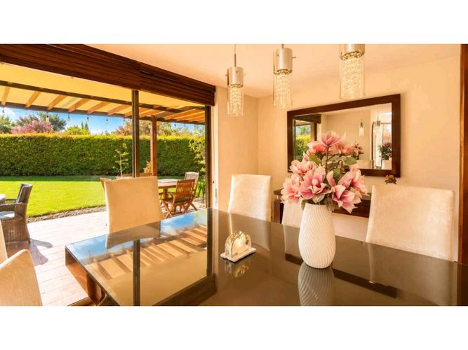 Casa de 4 alcobas en arriendo en Guaymaral, Cota, 311 m² · foto 14 de 24