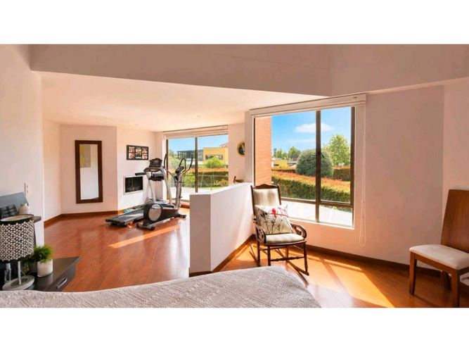 Casa de 4 alcobas en arriendo en Guaymaral, Cota, 311 m² · foto 22 de 24