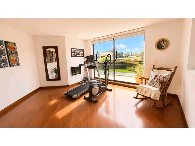 Casa de 4 alcobas en arriendo en Guaymaral, Cota, 311 m² · foto 23 de 24
