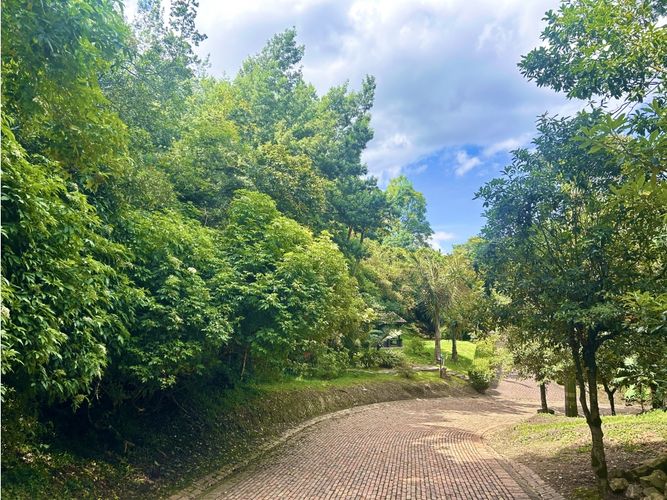 Casa de 3 alcobas en venta en Torca Rural I, Bogotá, 450 m² · foto 3 de 24