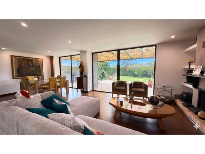 Casa de 3 alcobas en venta en Pradera De Potosi, La Calera, 1059 m² · foto 7 de 24