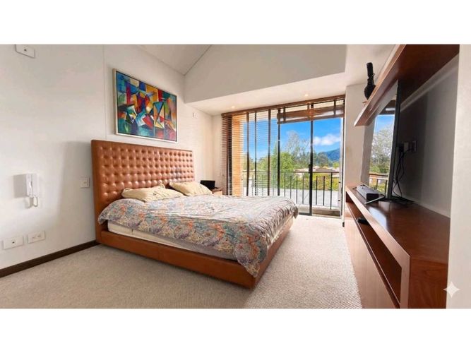 Casa de 3 alcobas en venta en Pradera De Potosi, La Calera, 1059 m² · foto 8 de 24
