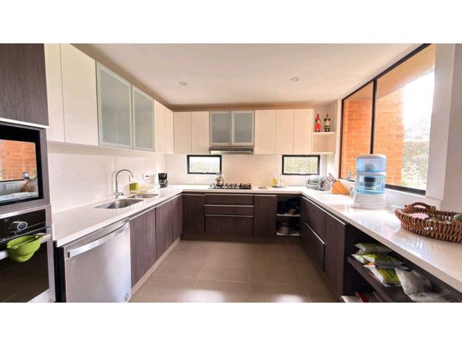 Casa de 3 alcobas en venta en Pradera De Potosi, La Calera, 1059 m² · foto 10 de 24