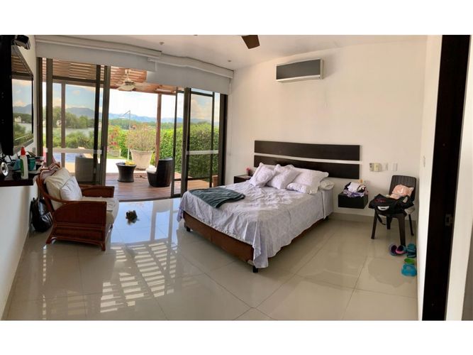 Casa de 4 alcobas en venta en Cn. Campestre El Peñon, Girardot, 363 m² · foto 13 de 24