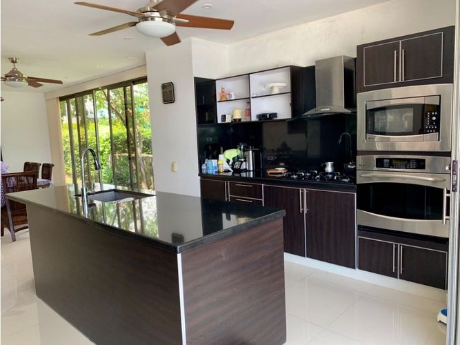 Casa de 4 alcobas en venta en Cn. Campestre El Peñon, Girardot, 363 m² · foto 16 de 24