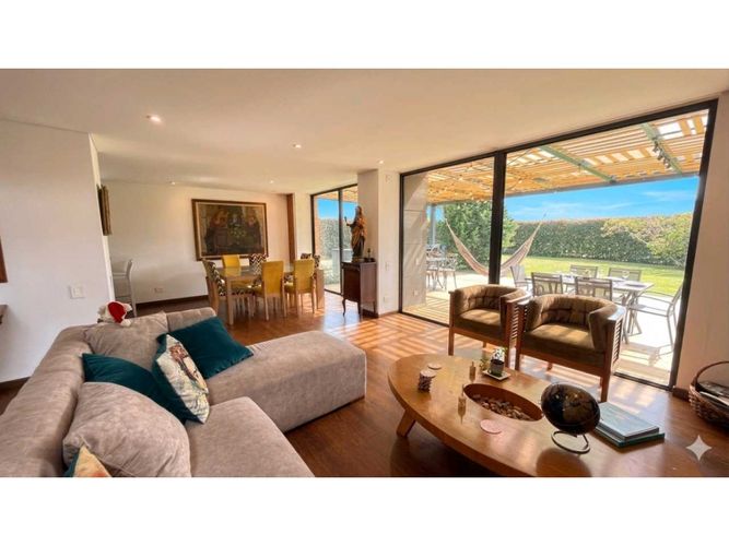 Casa de 3 alcobas en venta en Pradera De Potosi, La Calera, 1059 m² · foto 18 de 24
