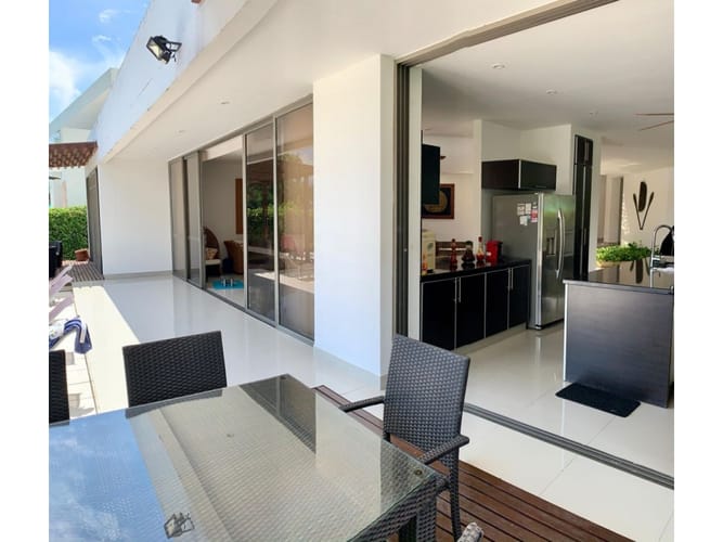 Casa de 4 alcobas en venta en Cn. Campestre El Peñon, Girardot, 363 m² · foto 19 de 24