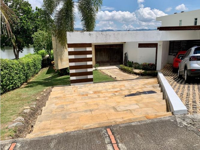 Casa de 4 alcobas en venta en Cn. Campestre El Peñon, Girardot, 363 m² · foto 24 de 24