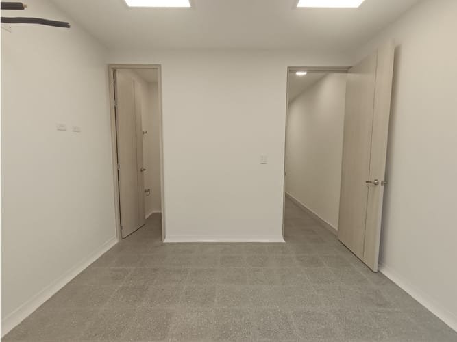 Oficina en arriendo en El Diamante 2, Medellín, 25 m² · foto 9 de 14