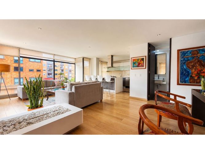 Apartamento de 3 alcobas en venta en Santa Barbara, Bogotá, 122 m² · foto 5 de 14