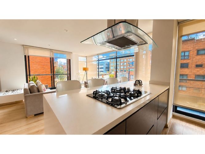 Apartamento de 3 alcobas en venta en Santa Barbara, Bogotá, 122 m² · foto 6 de 14