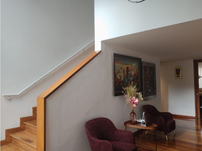 Casa de 4 alcobas en venta en Santa Ana Oriental, Bogotá, 400 m² · foto 9 de 24