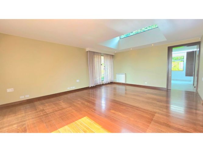Apartamento de 3 alcobas en venta en Chico, Bogotá, 830 m² · foto 3 de 24