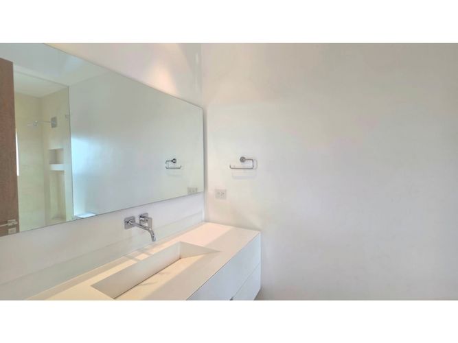 Apartamento de 3 alcobas en venta en Chico, Bogotá, 830 m² · foto 15 de 24