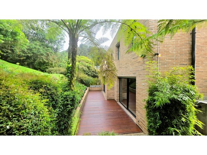 Apartamento de 3 alcobas en venta en Chico, Bogotá, 830 m² · foto 17 de 24