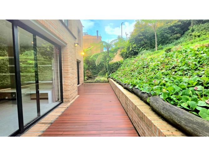 Apartamento de 3 alcobas en venta en Chico, Bogotá, 830 m² · foto 22 de 24