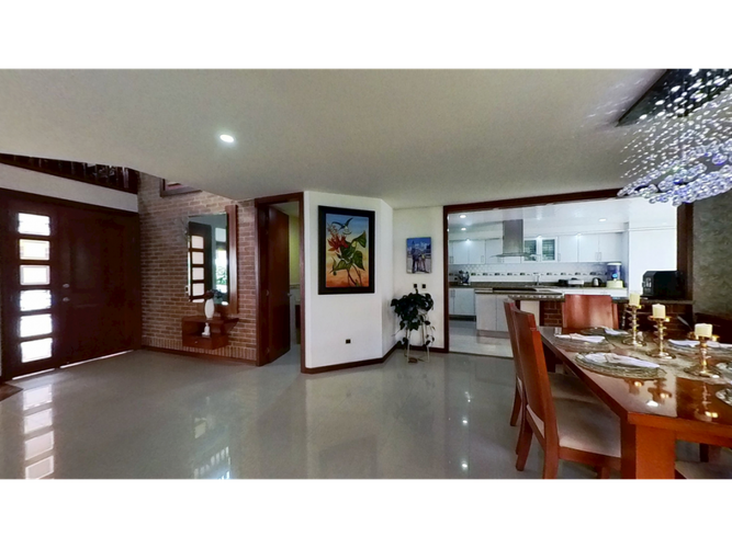 Casa de 4 alcobas en venta en San Jose De Los Nogales, Chía, 284 m² · foto 2 de 24