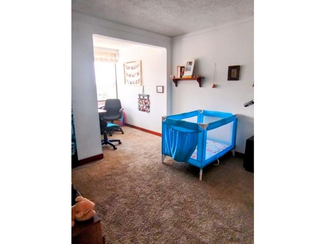 Apartamento de 4 alcobas en venta en Chico, Bogotá, 214 m² · foto 6 de 10