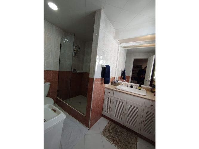 Apartamento de 4 alcobas en venta en Chico, Bogotá, 214 m² · foto 7 de 10