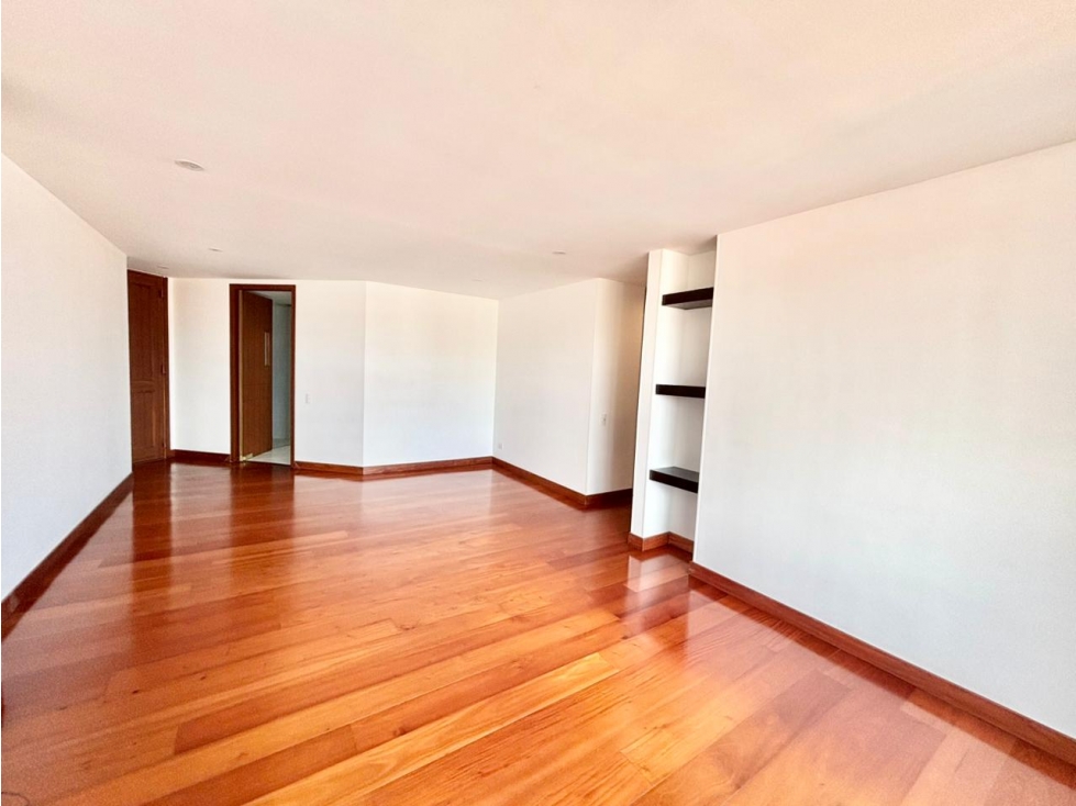 Apartamento en venta en El Contador, Bogotá · foto 2 de 24