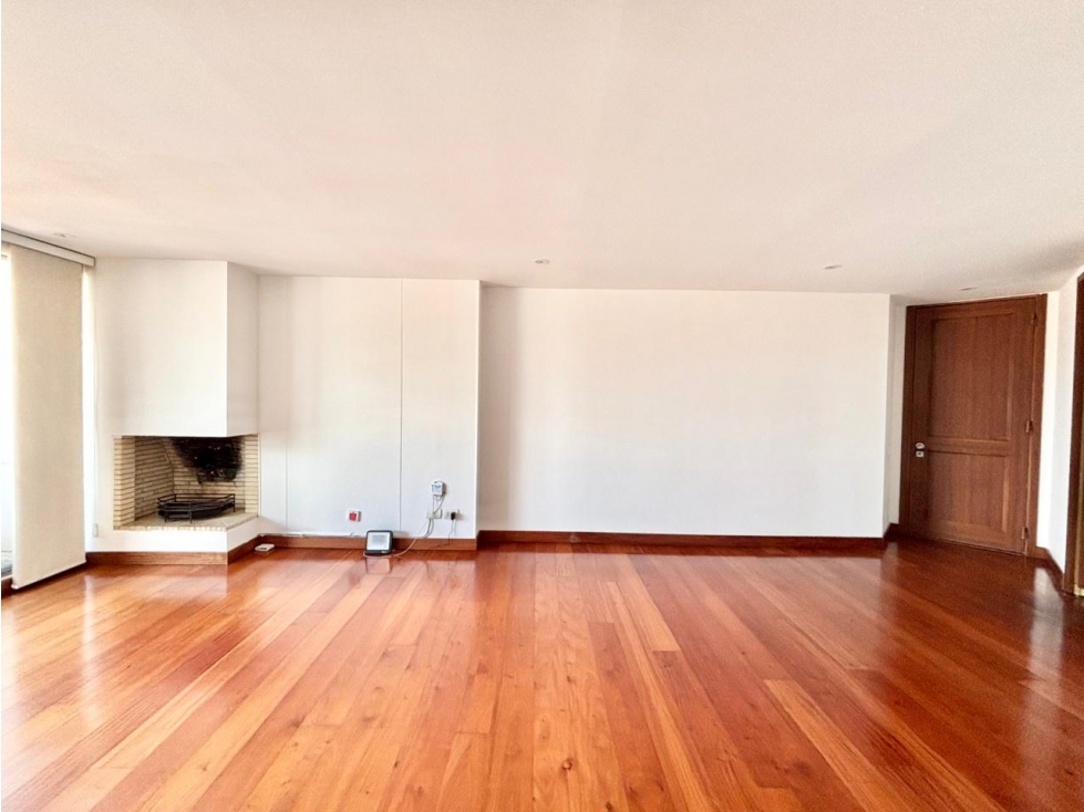 Apartamento en venta en El Contador, Bogotá · foto 3 de 24