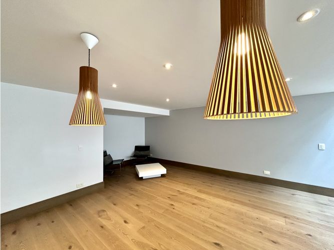 Casa de 5 alcobas en venta en Santa Ana Oriental, Bogotá, 872 m² · foto 4 de 24