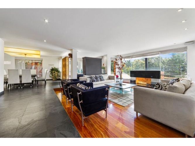 Casa de 4 alcobas en venta en Colina Campestre, Bogotá, 726 m² · foto 3 de 19