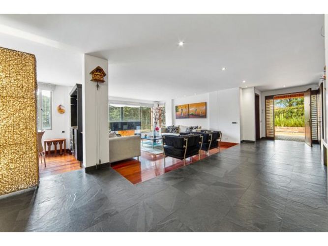 Casa de 4 alcobas en venta en Colina Campestre, Bogotá, 726 m² · foto 6 de 19